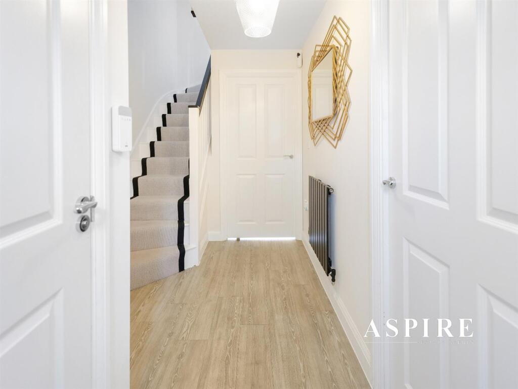 WhatsApp Image 2025-05-20 at 13.49.35 (3).jpg