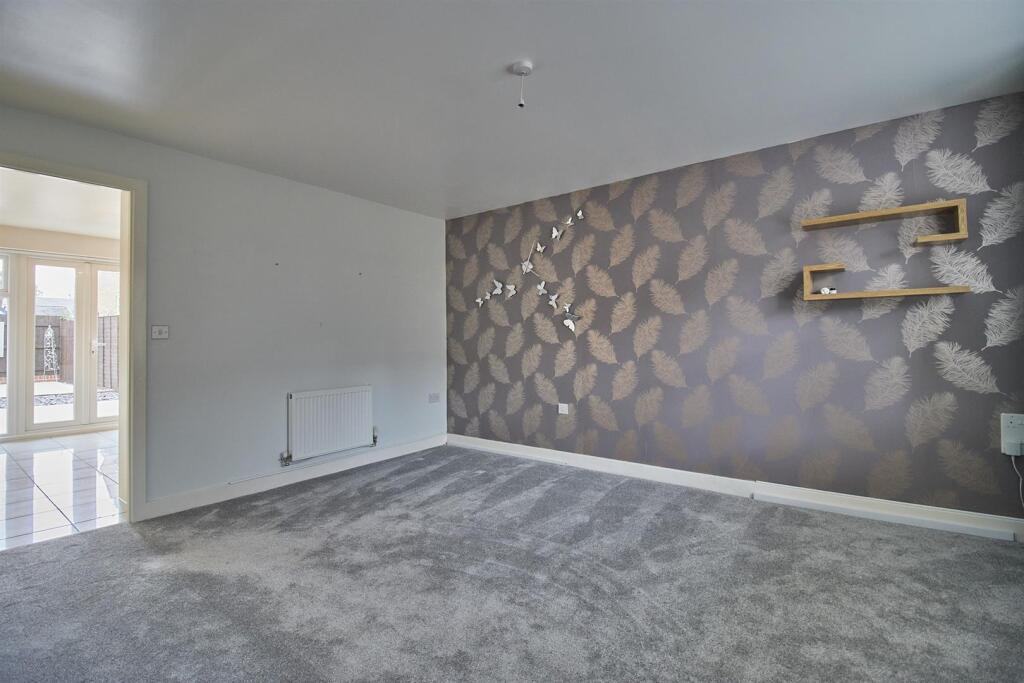 hollywell fields  5.jpg