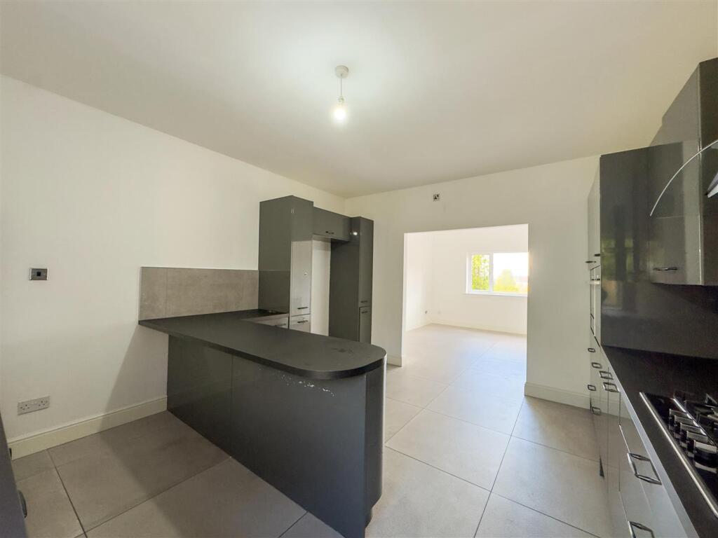 Kitchen/Dine