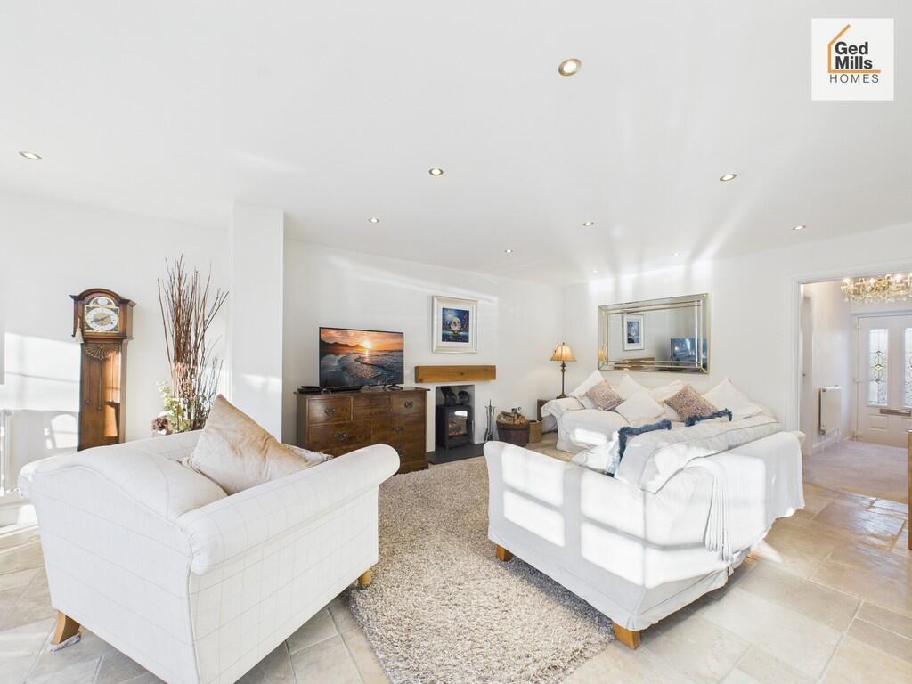 CAM02899G0-PR0069...