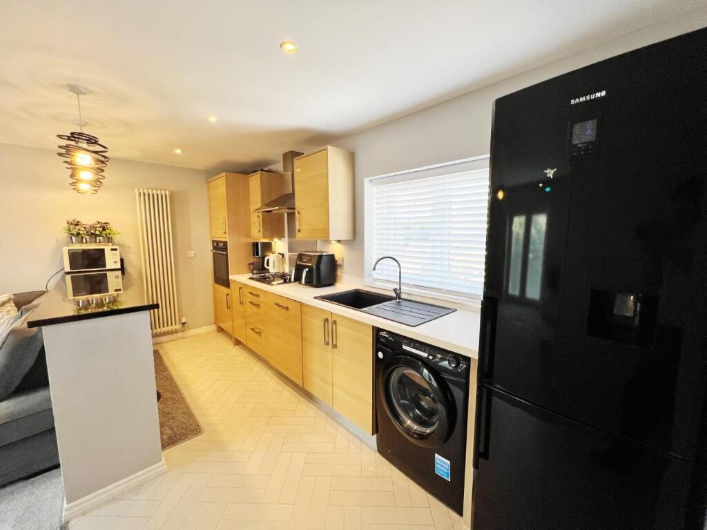 Lounge/Kitchen