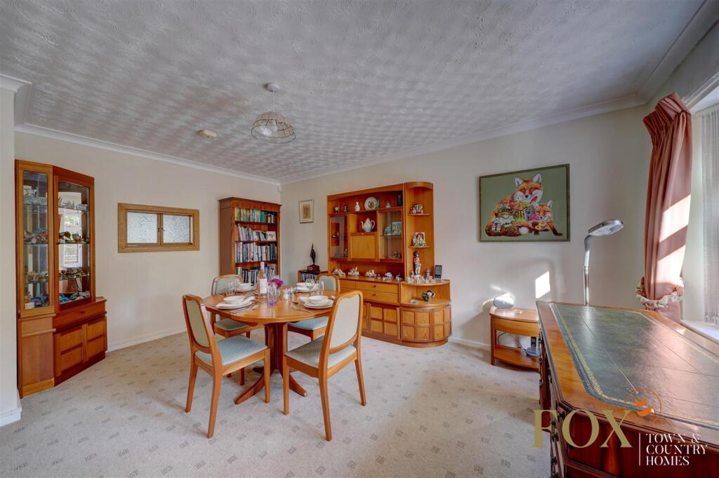 23 Old Road North (16).jpg