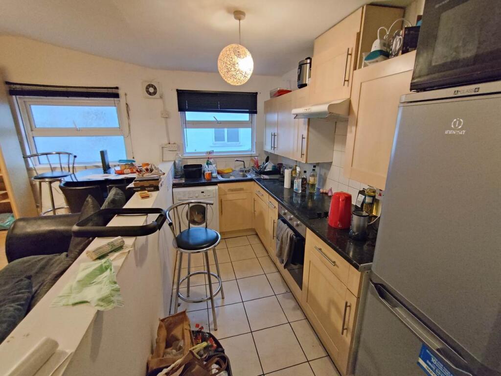 Kitchen (1)