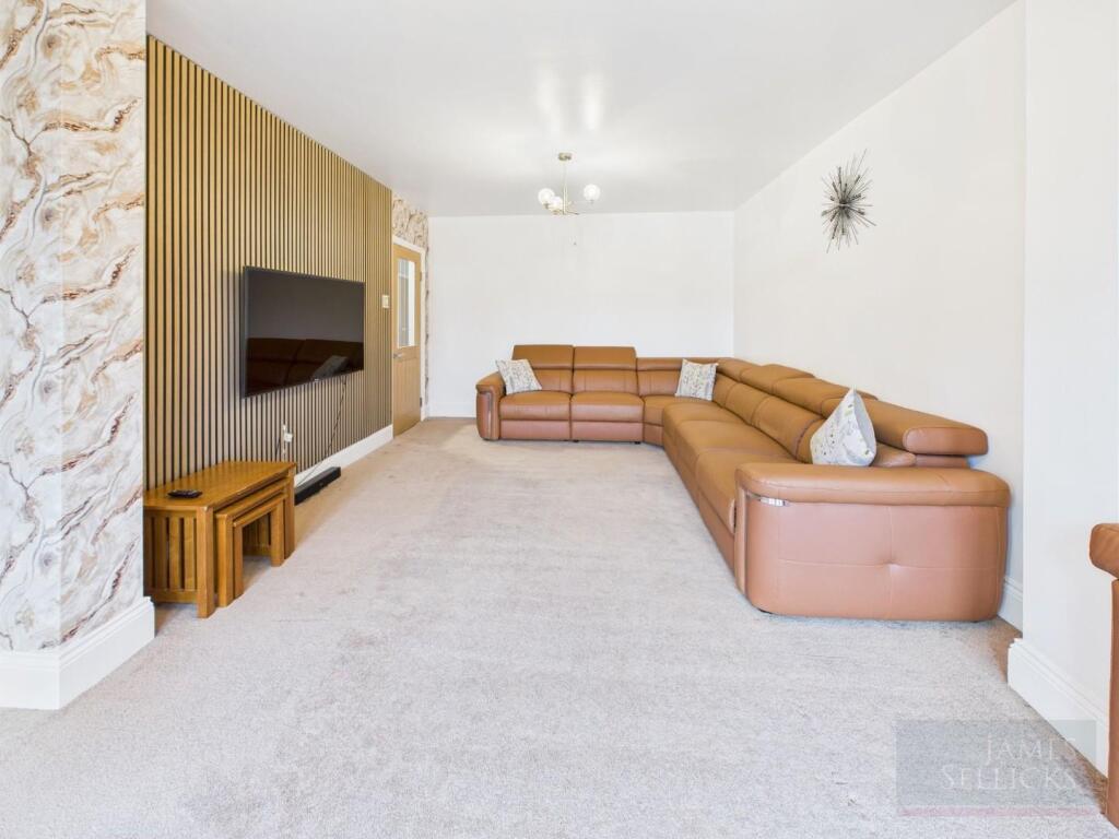 Extended Rear Reception Room