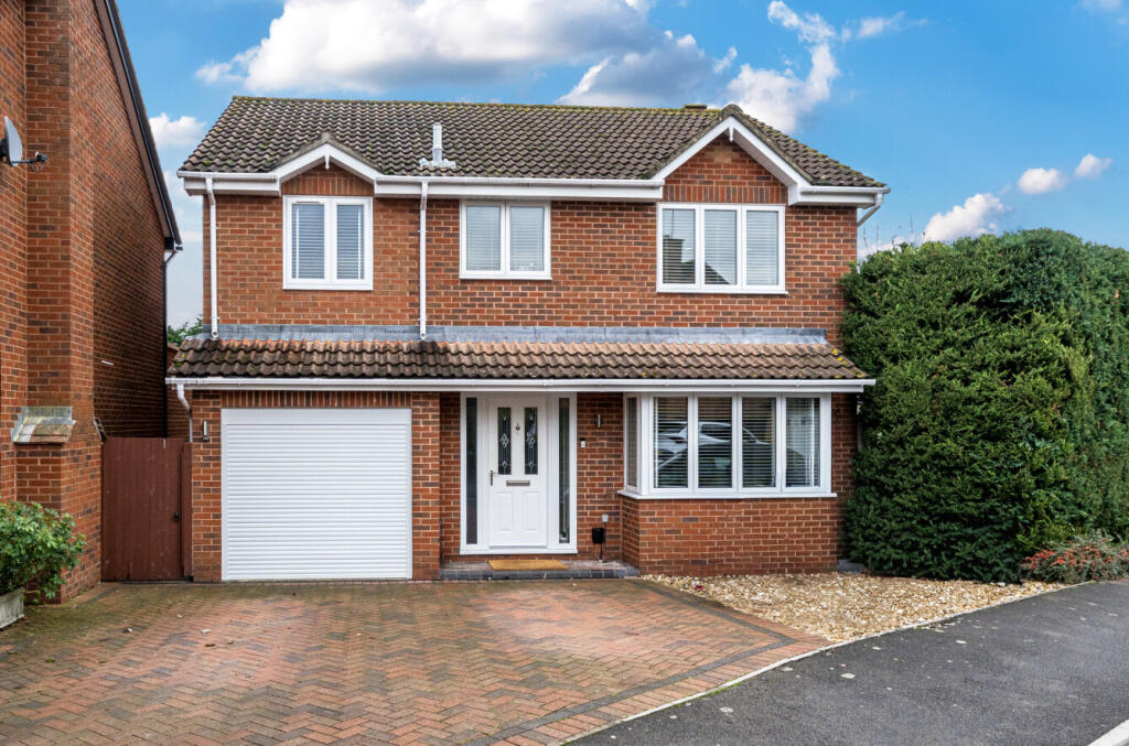 Thetford Gardens, Chandler's Ford, Hampshire, SO53