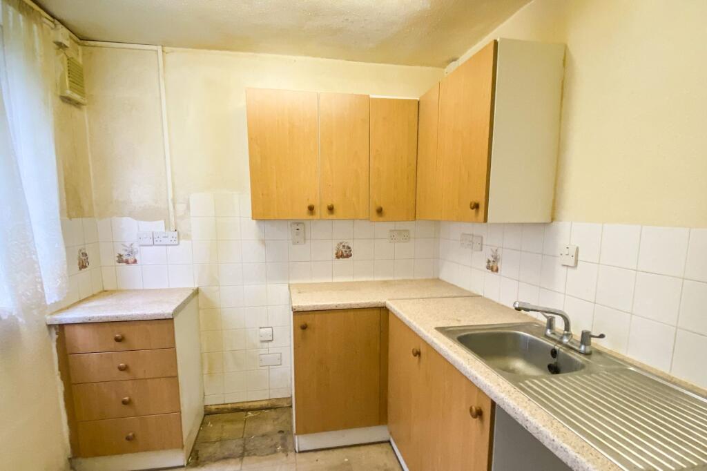 101 Waiblingen Way, Devizes, Wiltshire SN10 2BW