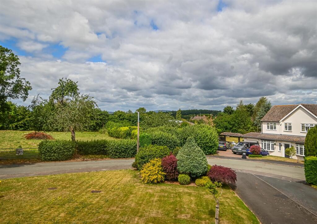 12 Rosemount Gardens-20.jpg