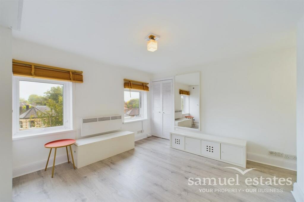 Studio / Reception