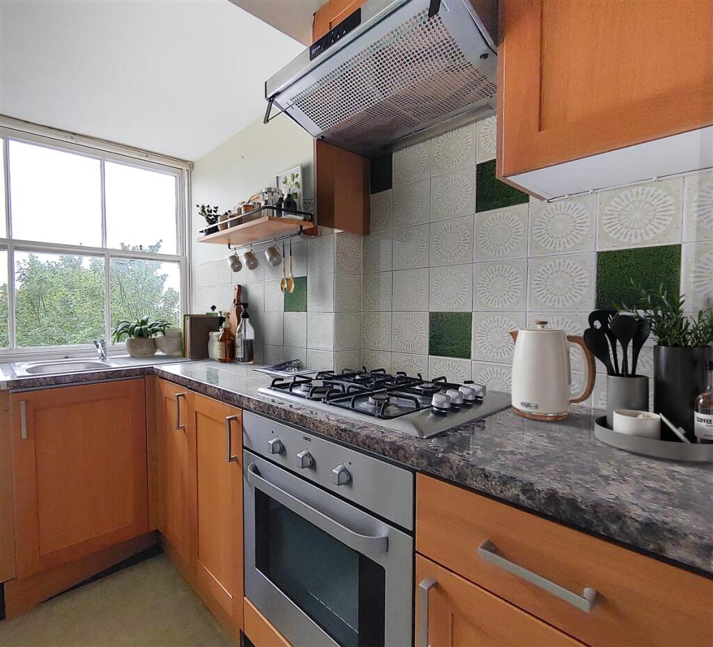 Property_F418_20200825_131803_HDR-1_04-06-25_16_34