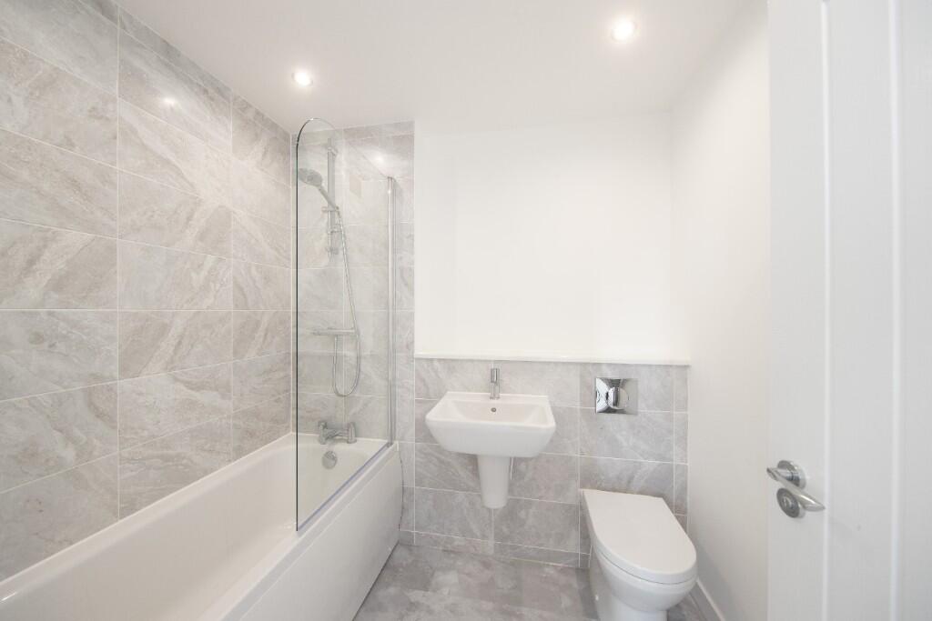 Family bathroom