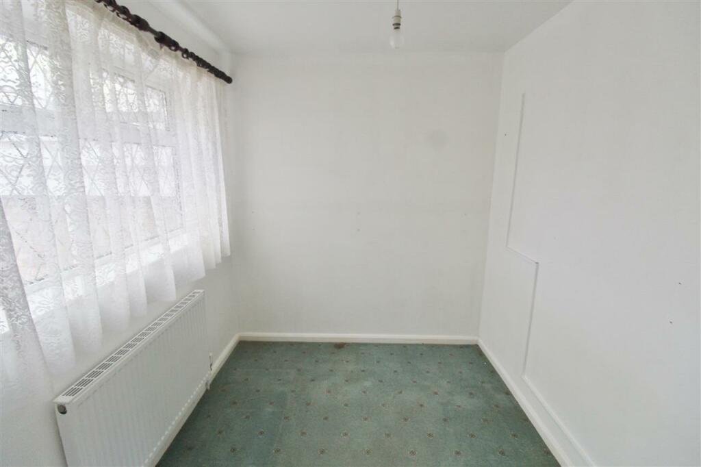 BEDROOM THREE / SNUG