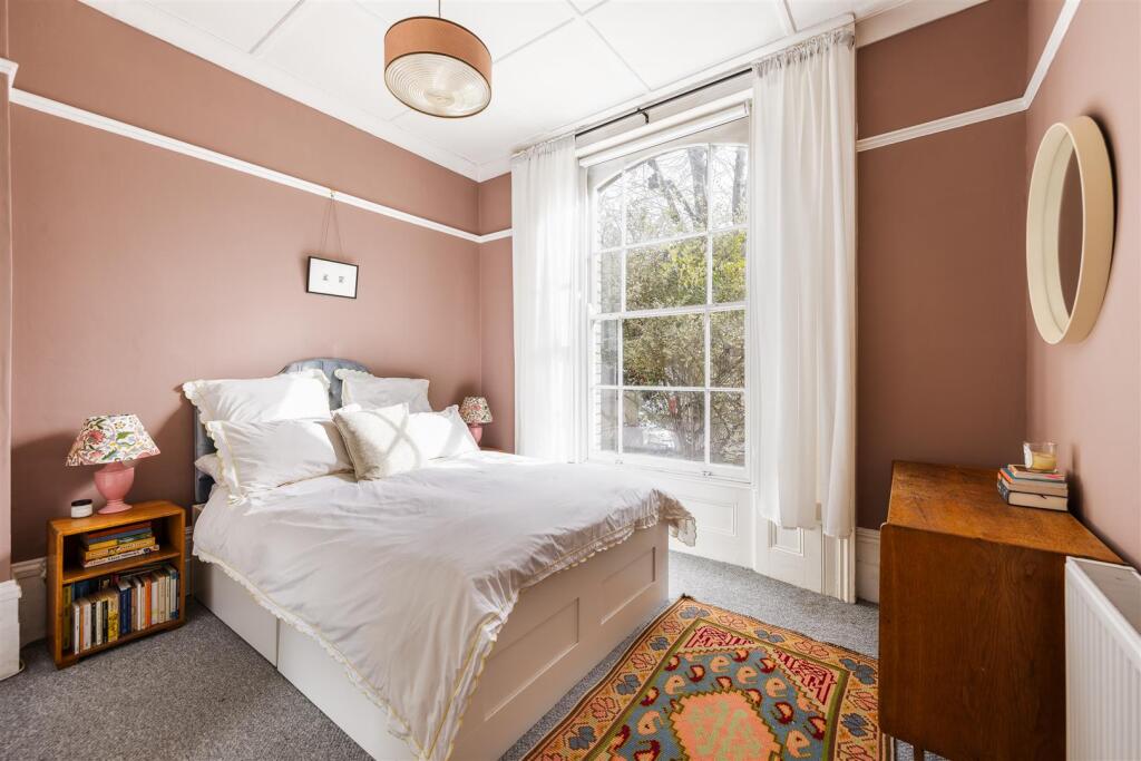 Grosvenor Park Road E17