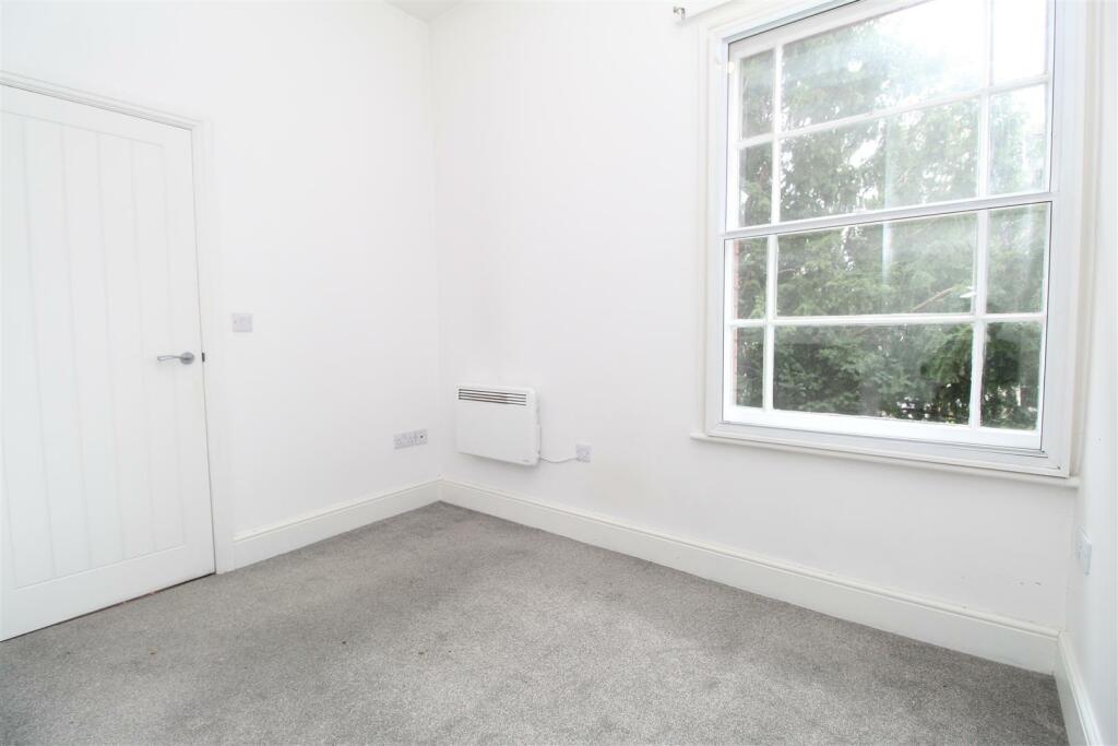 Bedroom 2.JPG