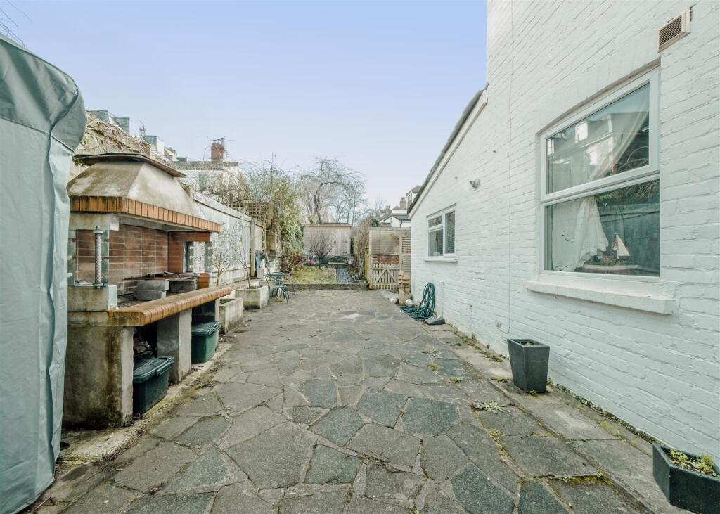 20 - Spacious Maisonette for Auction, St Andrews, 