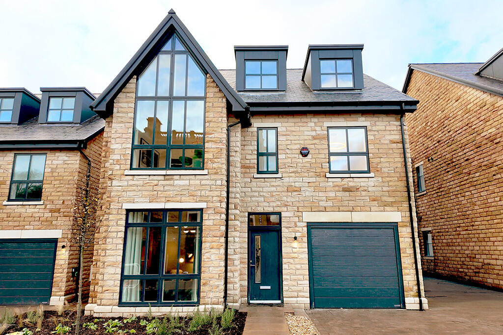 Lancaster Lane
Parbold
West Lancs
WN8 7HT