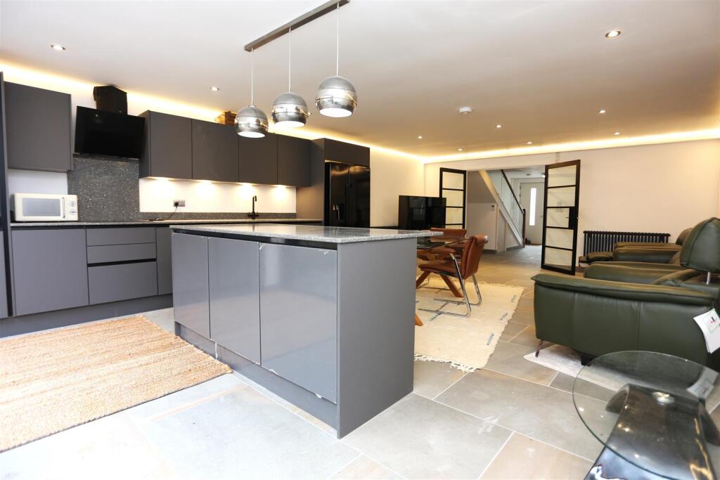 1 Bristol Place (14).JPG