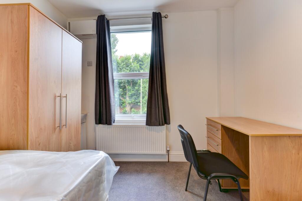 28 Gordon Road bedroom 2 (2)