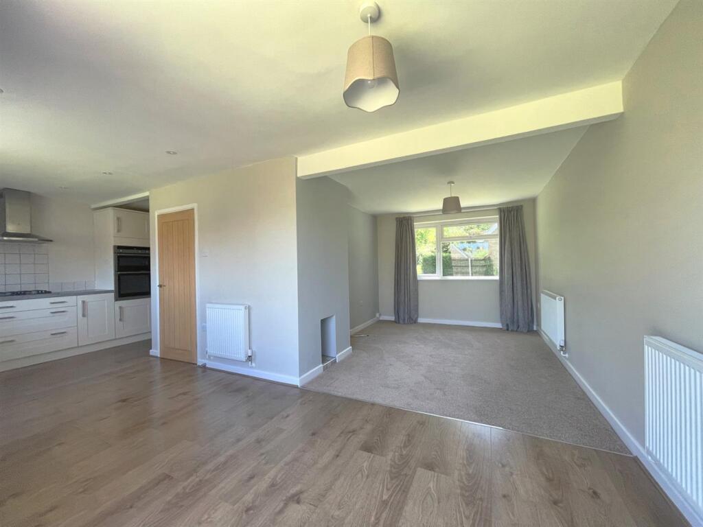 L-Shaped Open Plan Living