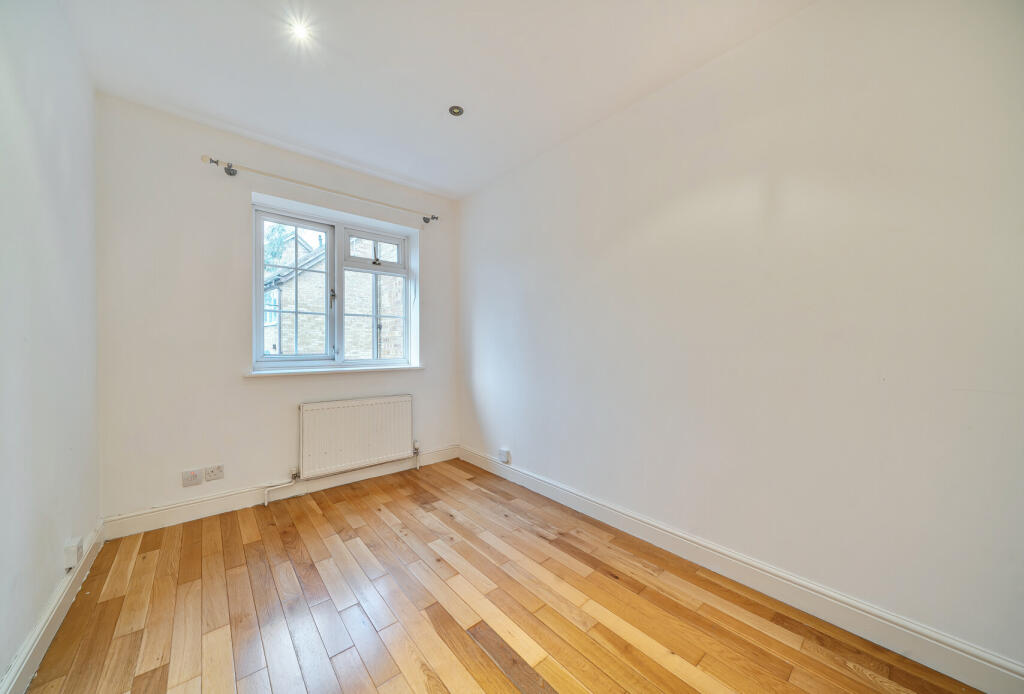 1388293-7-6942cdd...