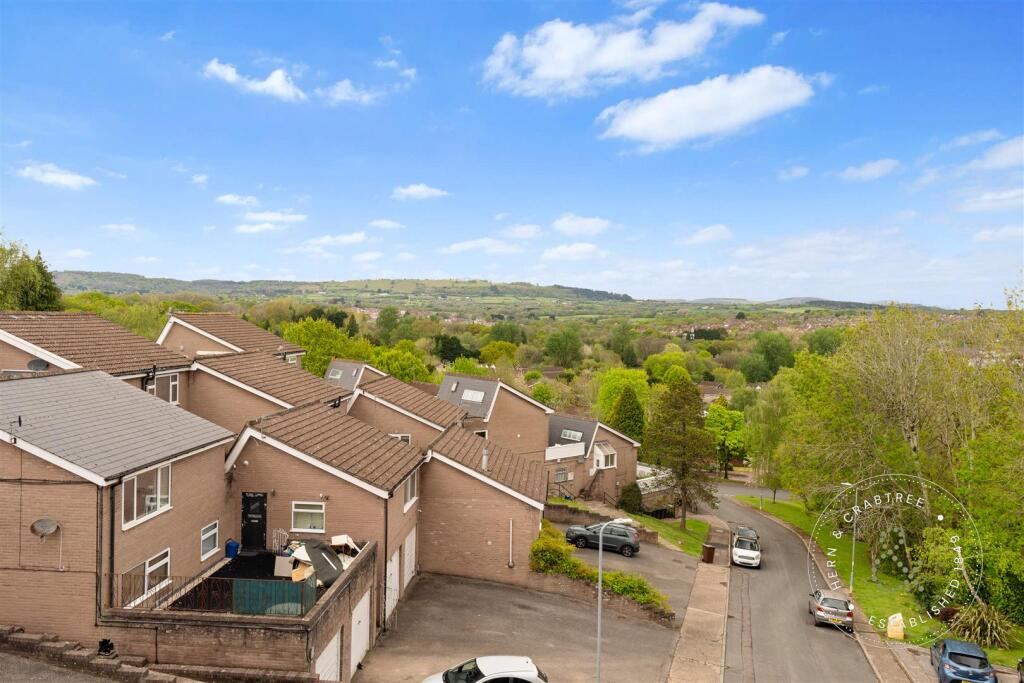 Linnet Close, Hern Crabtree (23).jpg