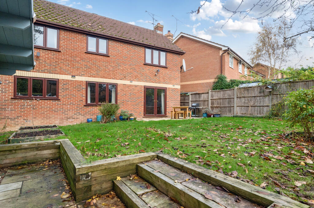 1381186-6-69149db...