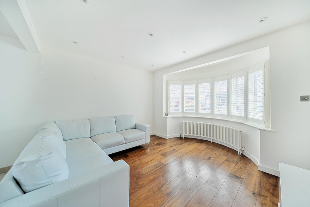 24-682215b6870f7-...