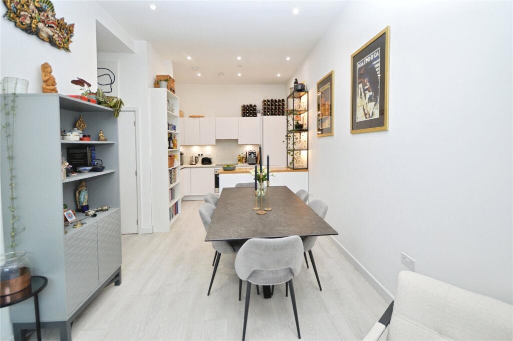 Living Room/Kitchen
