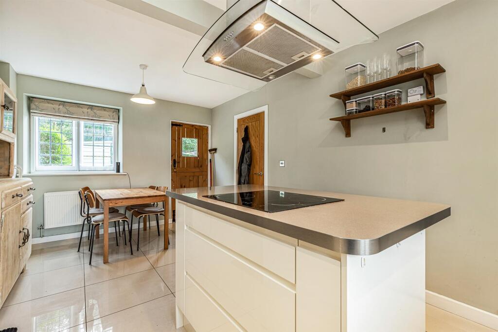 Kitchen - Dining Room 5.jpg