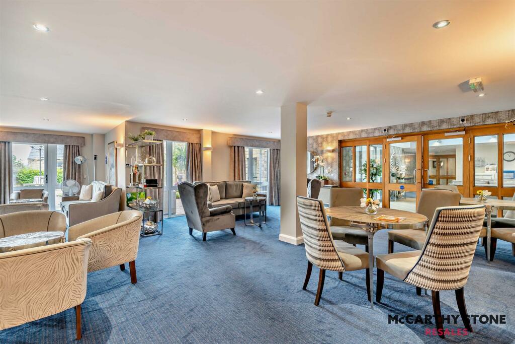 8599820-interior19-800.JPG