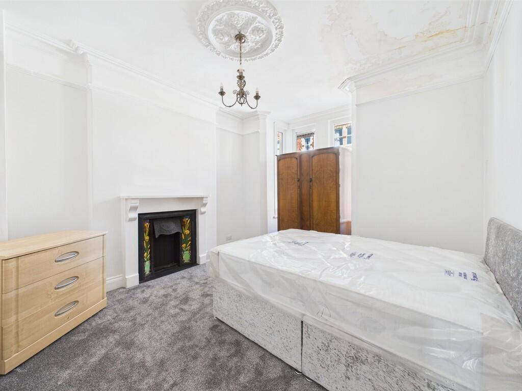 CAM02089G0-PR0482...