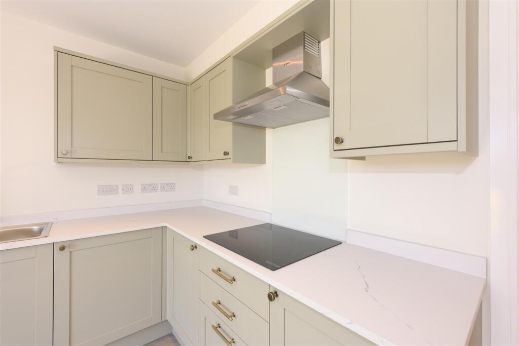 OPEN PLAN LIVING KITCHEN