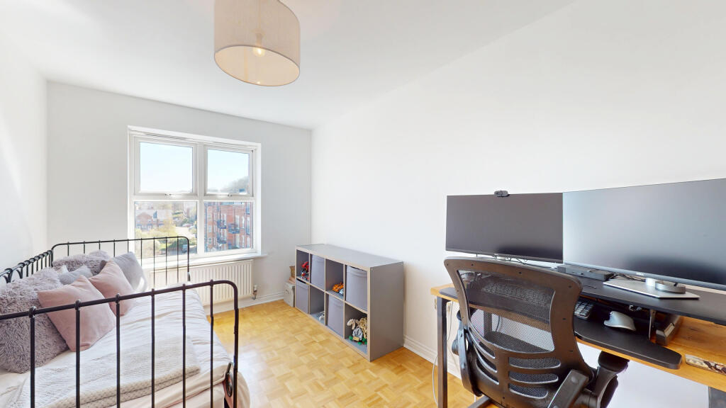 Queens-House-74-Carrisbooke-04142025_124100