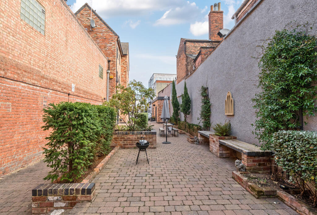 1357501-3-68d2677...