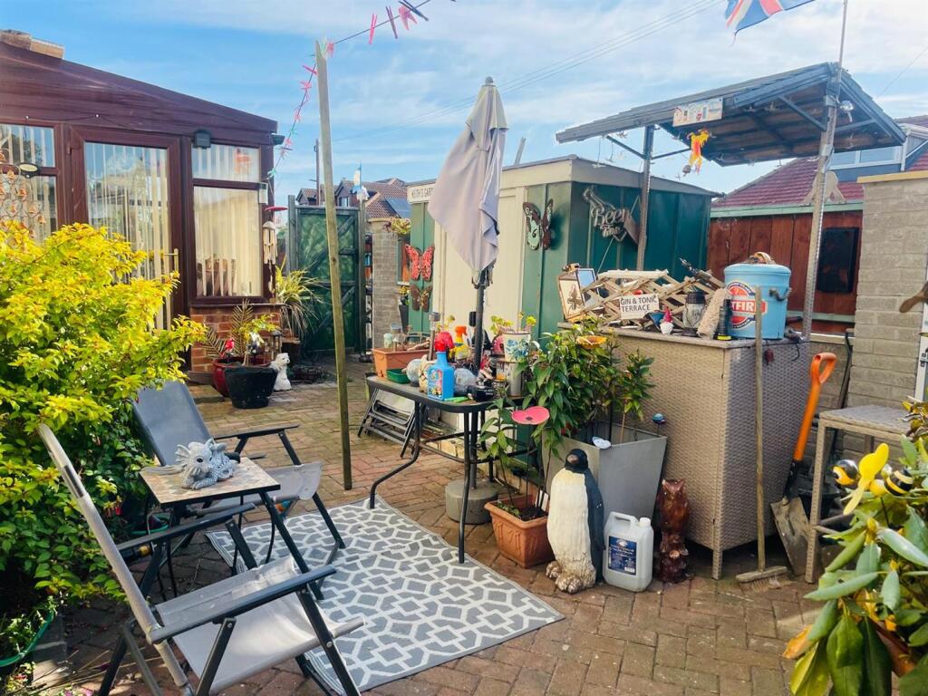 Rear garden
