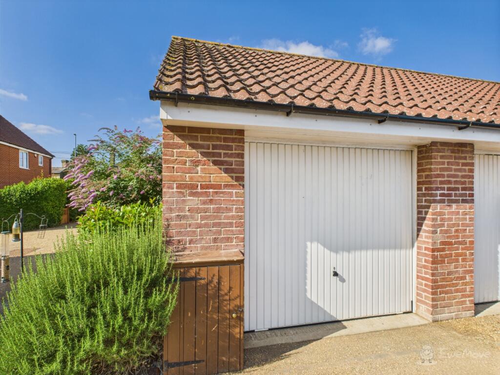 Garage- Mark Stephens EweMove Newmarket and Soham 