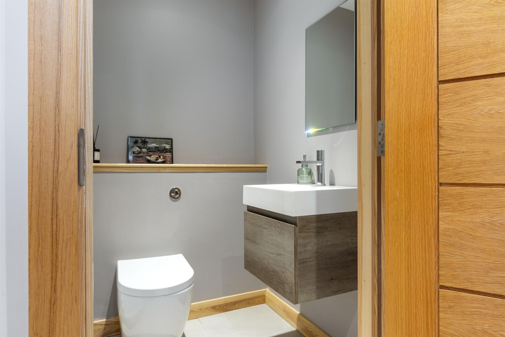 3 Cantenbury,Cresc, Sheffield 10_297.png