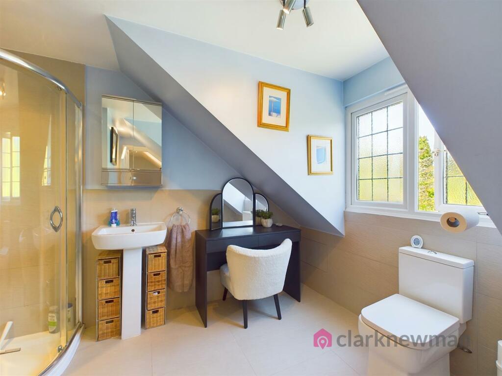 Bedroom One En-suite