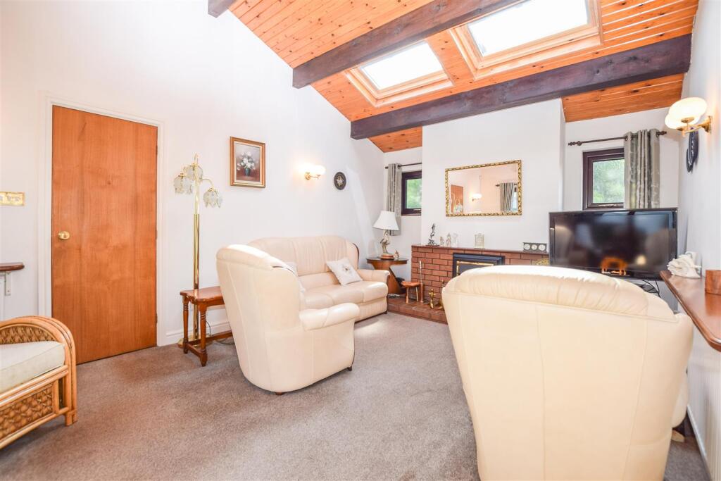 Constables - 2 Glendale Grove-3.jpg