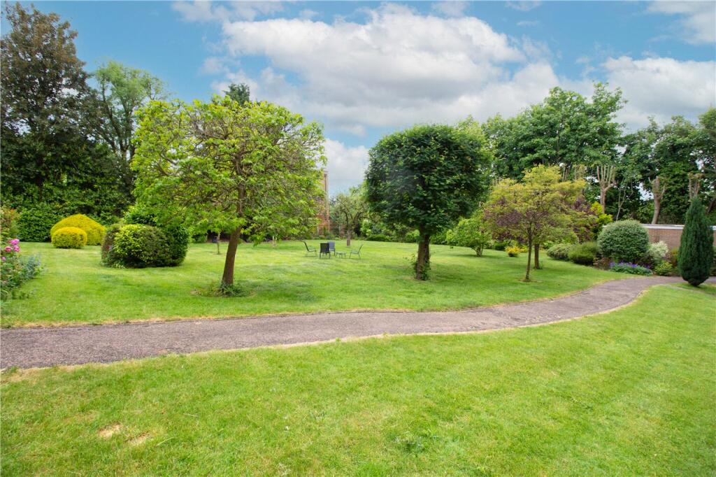 Communal Grounds