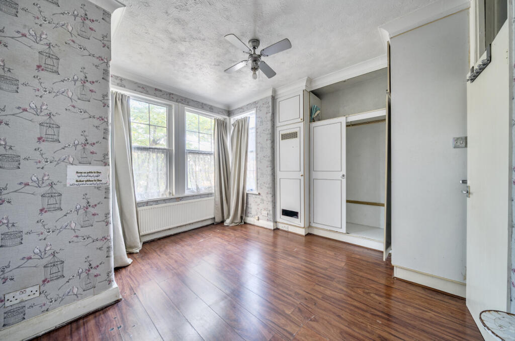 1355847-10-68dc27...