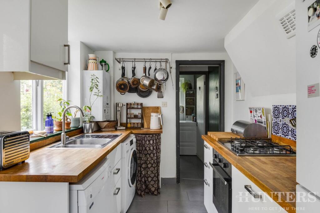 33 Nelson Rd N15-13.jpg