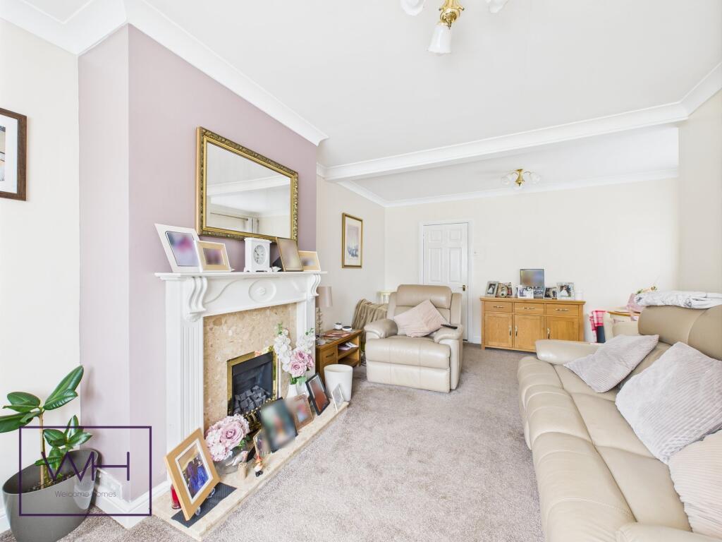 CAM03785G0-PR0267-ST
