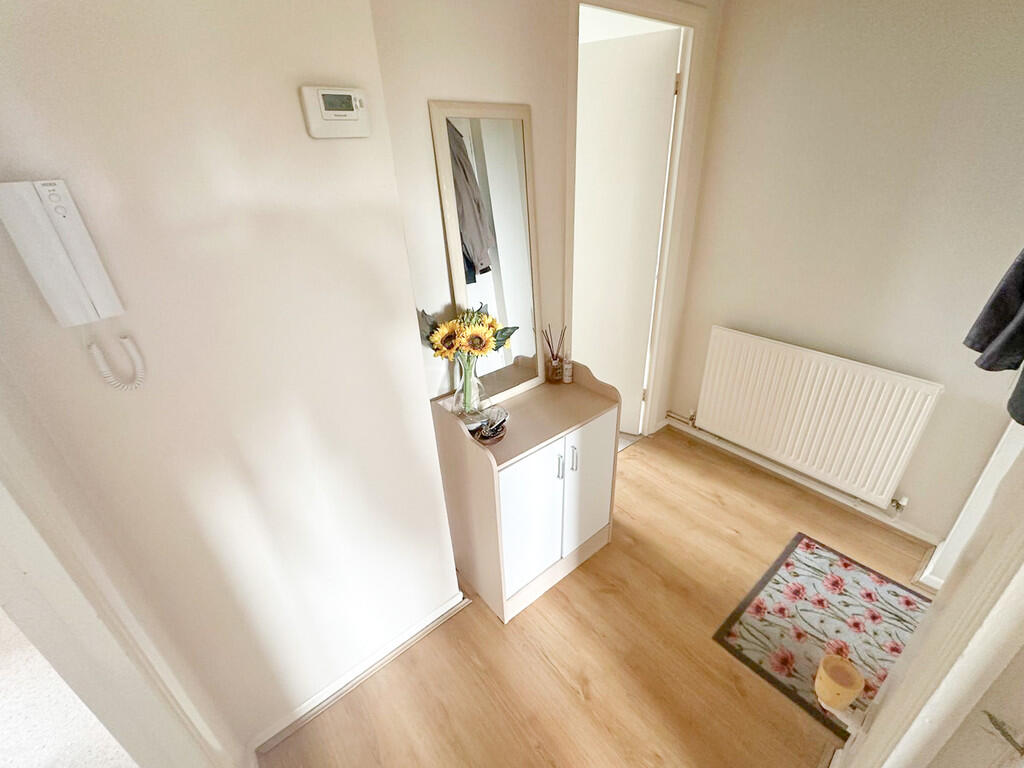 IMG-20250818-WA00...