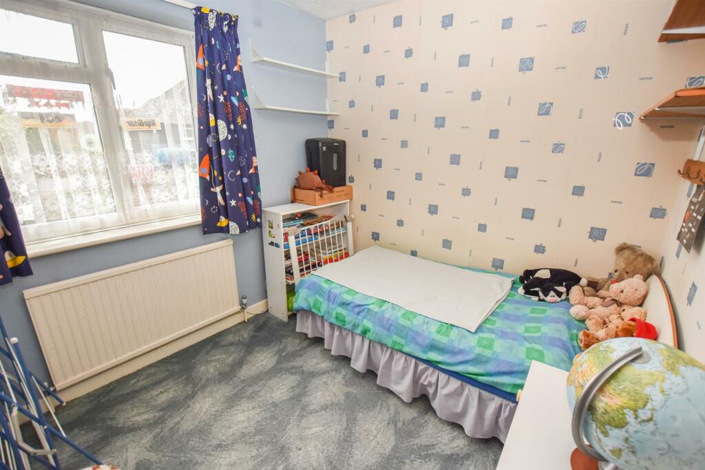 bed 3.jpg