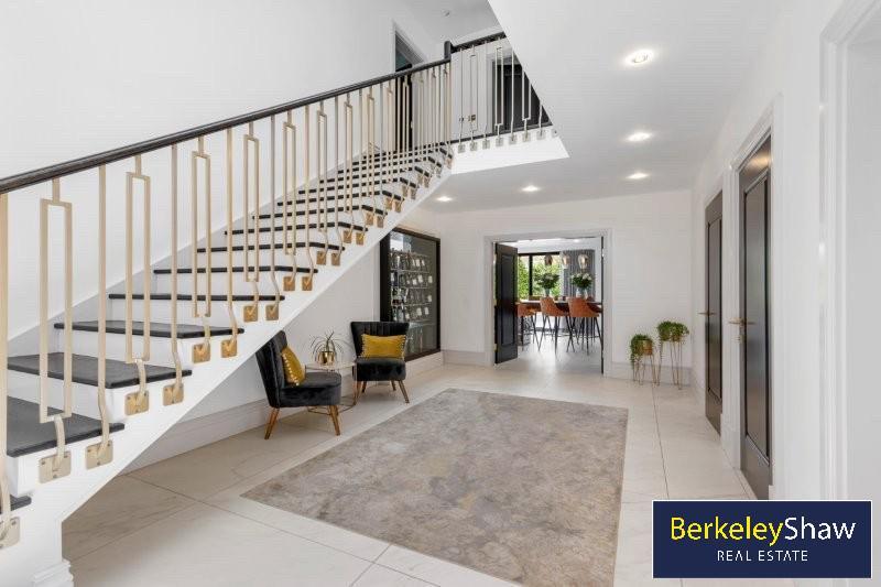 f943012e--4BA0-843E-041B432C4C8E-41112-000005D9544