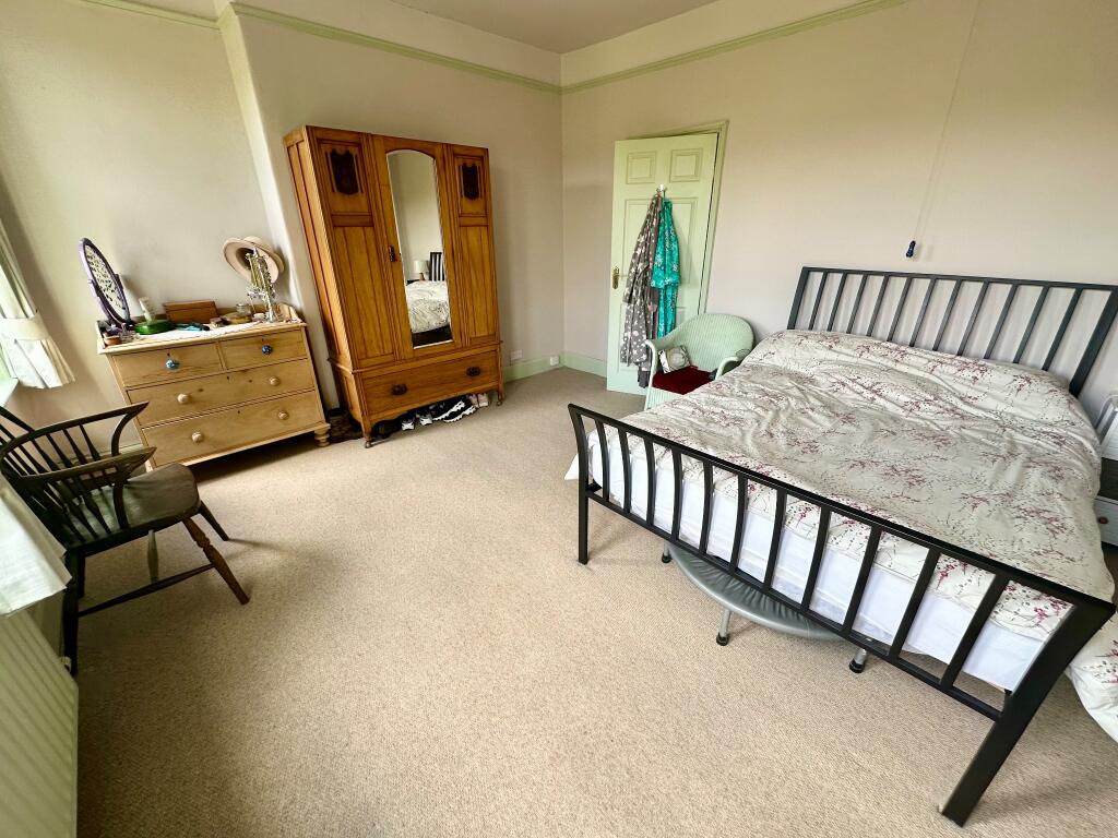 Photograph 8