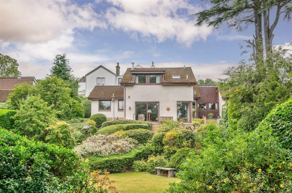 23 Seabourne Gardens Broughty Ferry-22.jpg