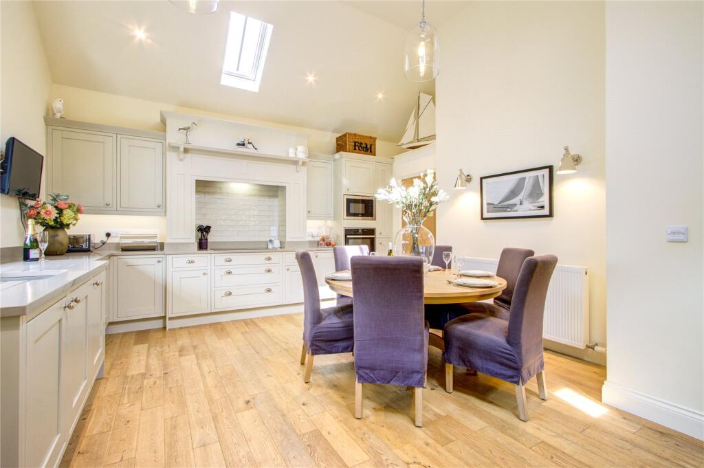 Kitchen/Dining