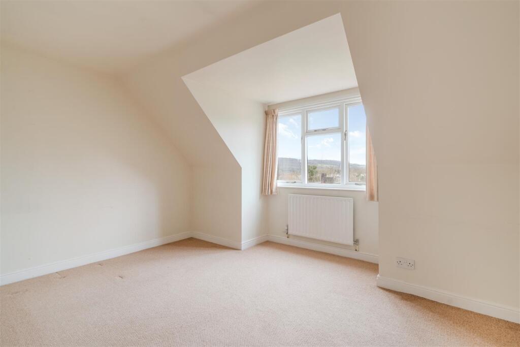 Bedroom 3.jpg