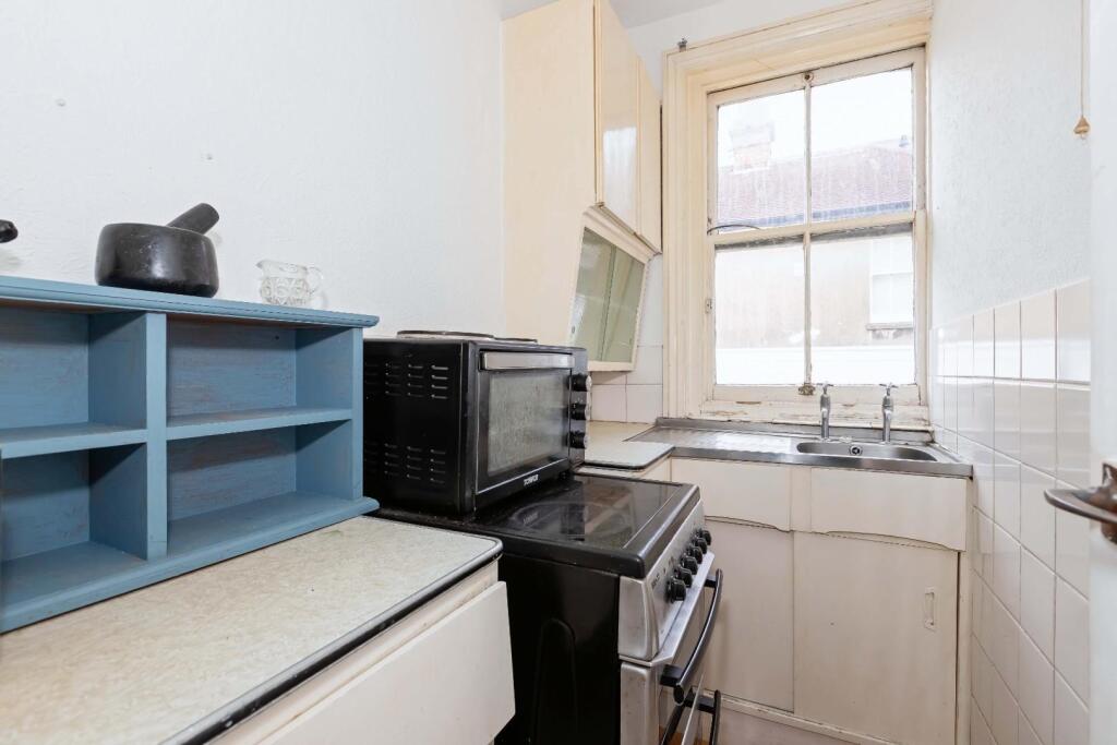Pembroke Crescent_3.jpg
